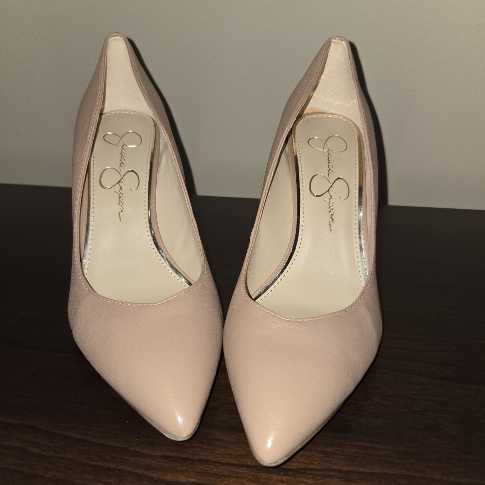 Jessica Simpson Haneh Pumps